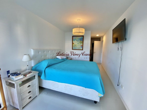 Imagen 6 de 14 de Venta De Apartamento De 2 Dormitorios En Edificio Icon Brava Punta Del Este