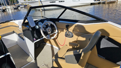 Lancha Geuna F170 Con Mercury 115hp 4 Tiempos! Muy Equipada!