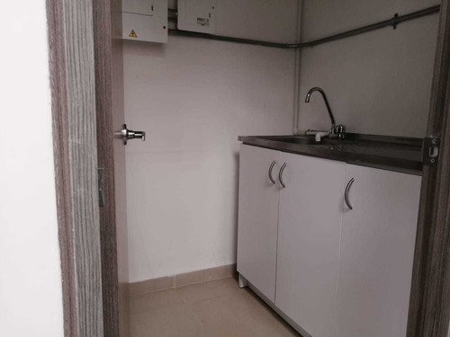 Imagen 11 de 15 de Oficina En Venta En Suramericana