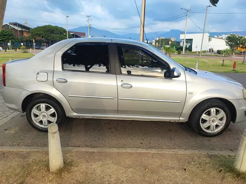 Renault Logan 1.6 Dynamique Fii