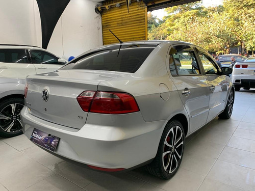 Imagem 3 de 11 de Volkswagen Voyage 2013 1.6 Vht Total Flex I-motion (new) 4p