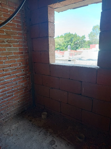 Casa En Venta En Obra Gris, Tetela Del Monte Con 3 Rec. Y Jacuzzi... 2,600,000