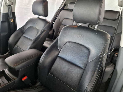 Imagem 6 de 15 de Kia Sportage 4x2-at Lx 2.0 16v 4p 2019