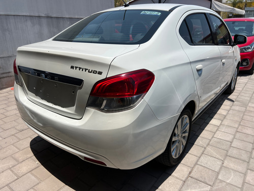 Dodge Attitude 1.2 Sxt At Cvt