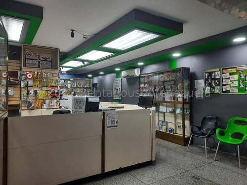 Imagen 2 de 11 de Local Comercial En Venta En Centro De San Juan De Los Moros 23-2545 / 0424-3392775