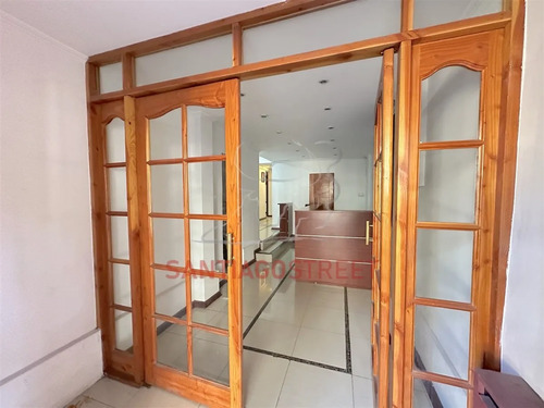 Oficina En Venta En Providencia 4 Pisos