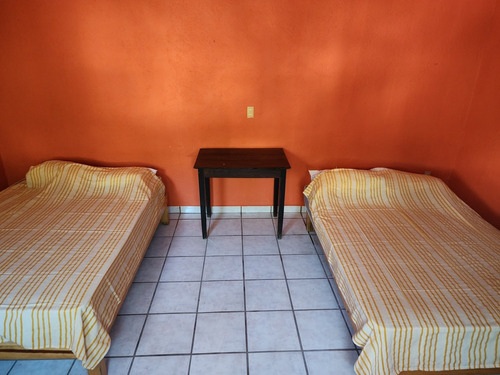 Imagen 11 de 18 de Casa En Renta En Por Dia, Semana O Mes