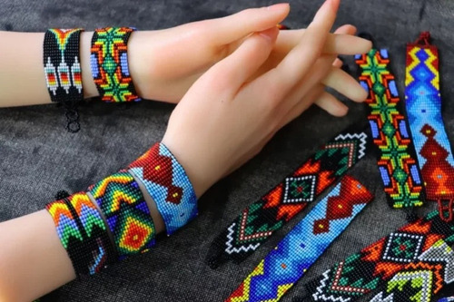 Pulseras Arte Huichol Moda Hombre 3 Piezas Color Variados Diámetro 5 Cm Largo 17 Cm
