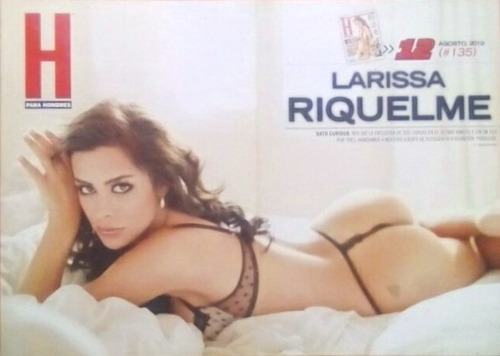 Póster Doble De Irán Castillo Y Larissa Riquelme. 27x38 Cm. (Usado)