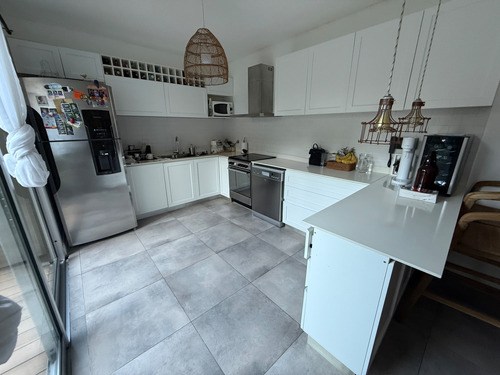 Venta Duplex Tipo Casa Complejo Cerrado Banfield Pileta