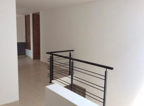 Moderna Casa En Venta - Vista Real Querétaro - Trato Directo