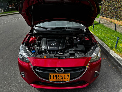 Mazda 2 1.5 Touring Sedan