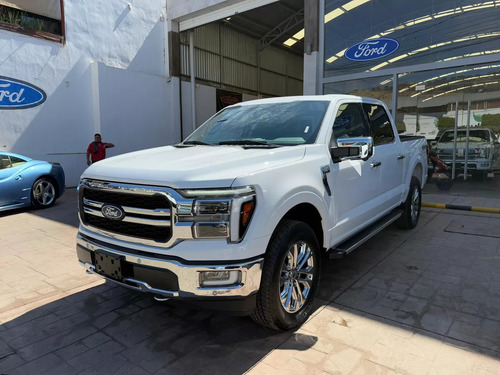 Ford Lobo Lariat