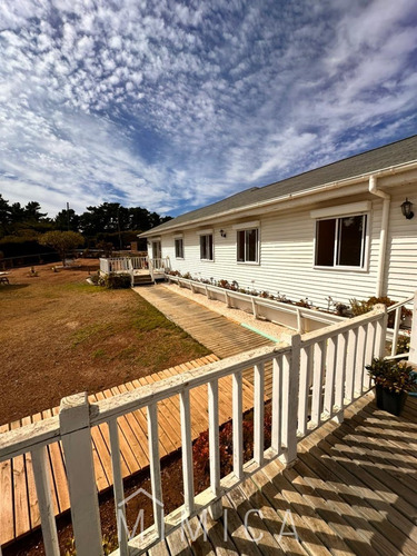 Casa En Arriendo De 4 Dorm. En Algarrobo