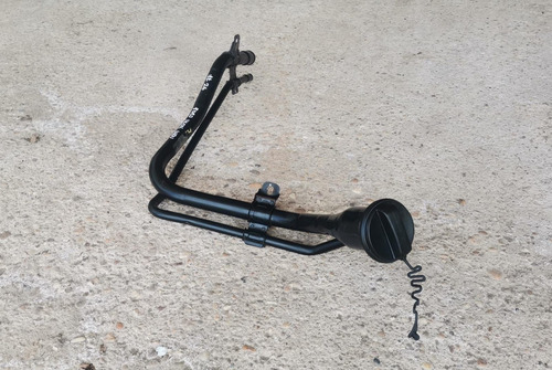 Manguera Toma Gasolina Ford Fiesta Ikon Indu 1.6l Mod 12-15 (Usado)