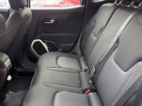 Jeep Renegade 1.8 SPORT LX 4X2 RADIO 5 MT 5P