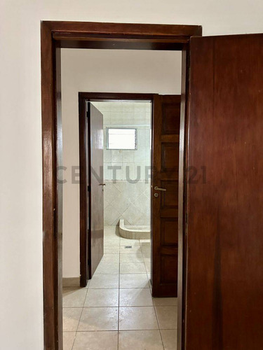 Casa En Venta En Villa Elisa