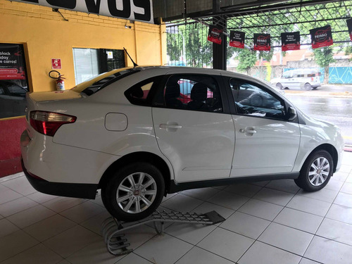 Fiat Grand Siena 1.4 Mpi Attractive 8v Flex 4p Manual