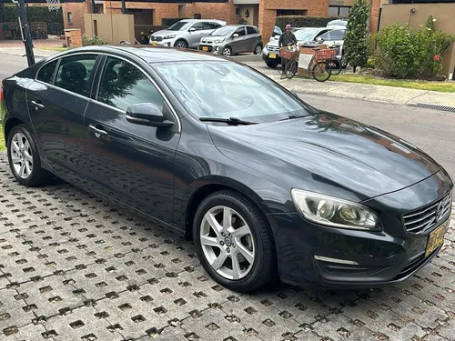 Volvo S60 T5 2.0cc At Aa 4x2