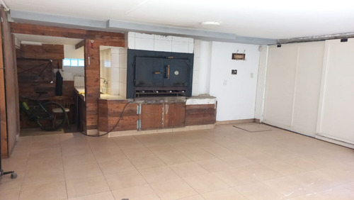 Casa En Venta En Caisamar