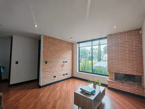 Acogedora Casa Para Arriendo En Conjunto Cerrado En Chía