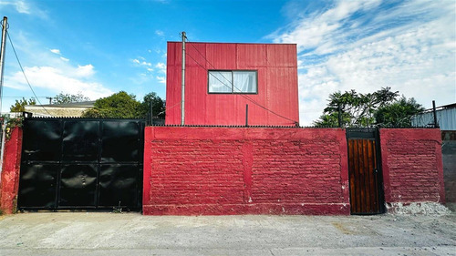 Casa En Venta De 4 Dorm. En Quilicura