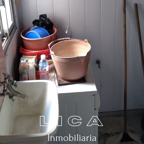 Imagen 6 de 12 de En Venta Inmueble Sobre Excelente Lote En Calle Hipólito Yrigoyen Nº 2862 De La Ciudad De San Lorenzo