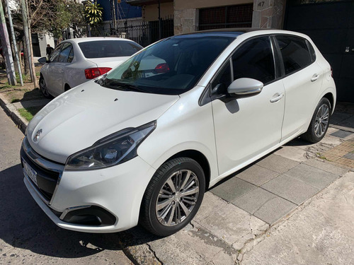 Peugeot 208 1.6 Allure