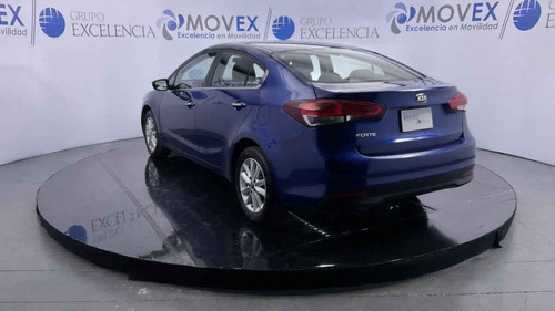 Imagen 3 de 15 de Kia Forte Sedan 2018 4p Lx, Tm6, Bl, F. Niebla, R-16