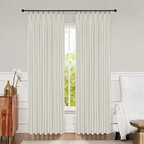 Central Park Ivory 100% Blackout Pinch Pleat Window Cortina