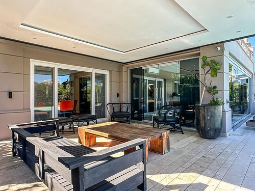 Excelente Casa Con Impecables Detalles En La Concepción Lujan