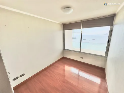 Departamento En Venta De 2 Dorm. En Iquique