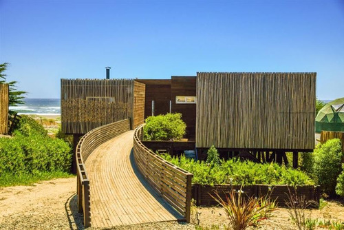 Casa En Venta 4 Dormitorios Pichilemu En Primera Línea