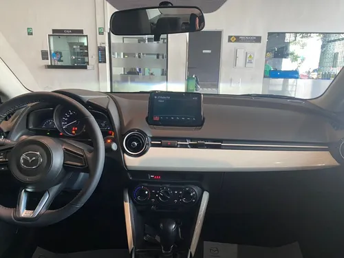 Mazda 2 Touring At/2025/cm/ Ng