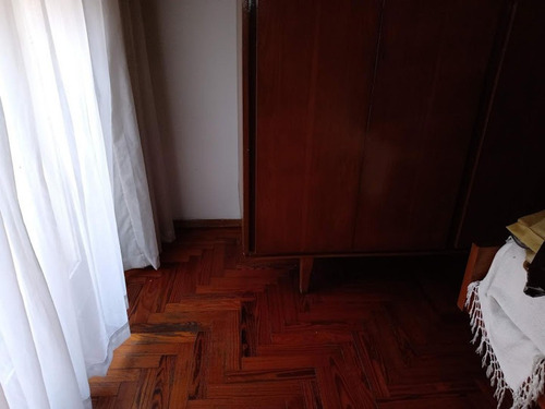 Imagen 16 de 21 de Locales Con Vivienda En Planta Baja Y Depto. 5 Amb. En P.a