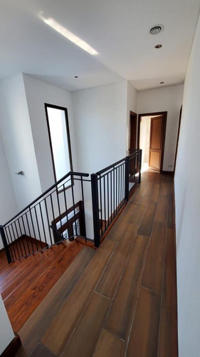 Imagen 18 de 30 de Venta Casa 5 Ambientes Con Piscina En Barrio El Golf - Nordelta.