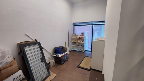 Venta De Local Comercial En Pilar Zona Hospital Austral