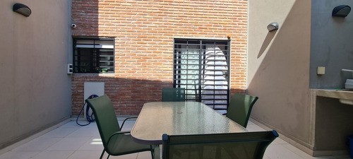 Departamento En Venta Bv. Avellaneda Frente Al Rio - Apto Crédito - Rosario