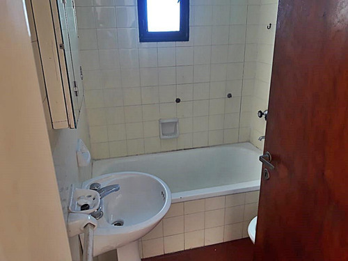 Venta De Departamento De 2 Amb En Wilde - Apto Profesional