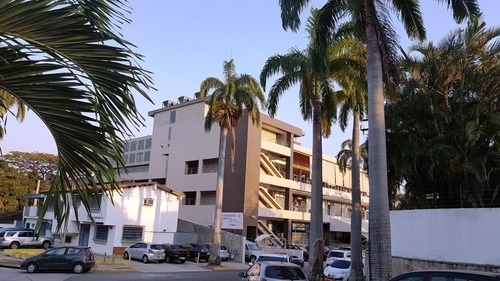 Imagen 3 de 14 de Casa Comercial En Venta La Viña 470mts Alexandra Ramírez