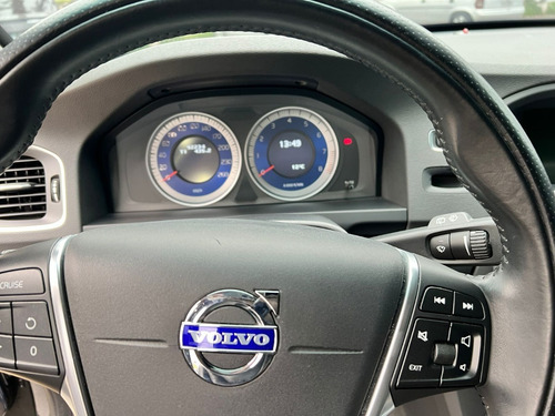 Imagem 19 de 22 de Volvo V60