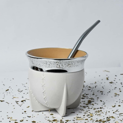 Imagen 6 de 8 de Mate Pampa Blanco Con Bombilla Cuia Guampa Porongo Chimarrao