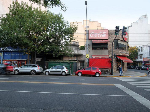 Flores, Sobre Rivadavia Con Salida A 2 Calles