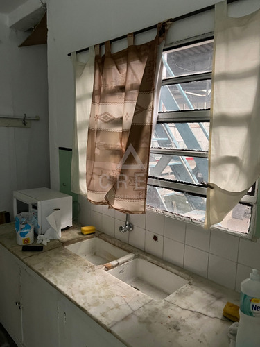 Imagen 8 de 15 de Venta Local Deposito Buceo A Metros De Avenida Jardín Cochera Excelente Ubicación
