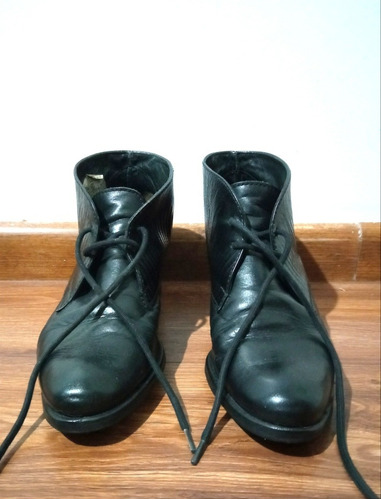 Botas Dama En Cuero Negro