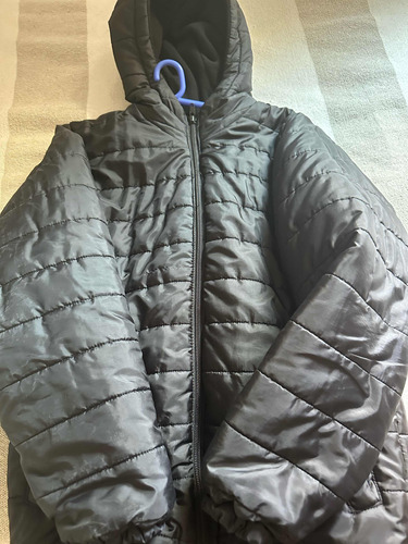 Campera Niño Impermeable Negra Talle 10 Con Capucha