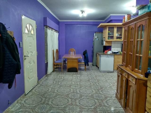 Imagen 1 de 12 de Tipo Casa - Lanús Oeste