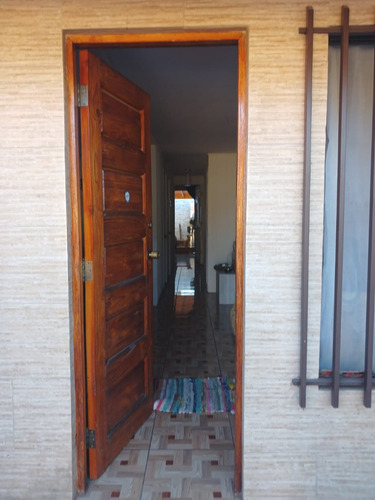 Casa Acogedora. Villa Los Héroes Maipú 3d, 1b, 1e, 1b.