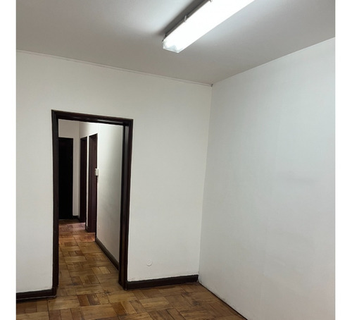 Imagen 6 de 18 de Elegante Oficina Piso Parquet - Acceso 24hrs
