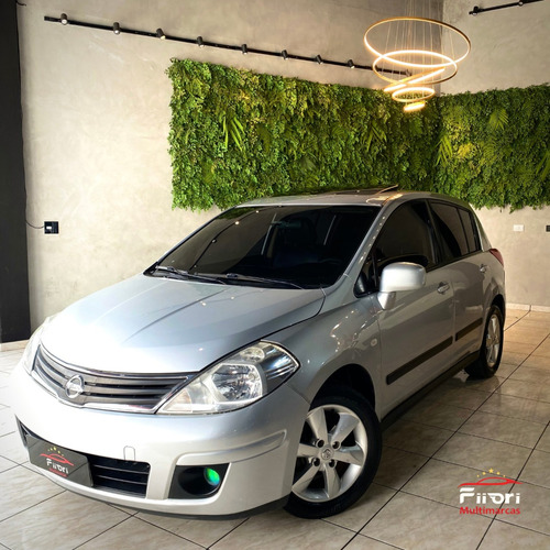 Nissan Tiida 1.8 Sl Flex 5p